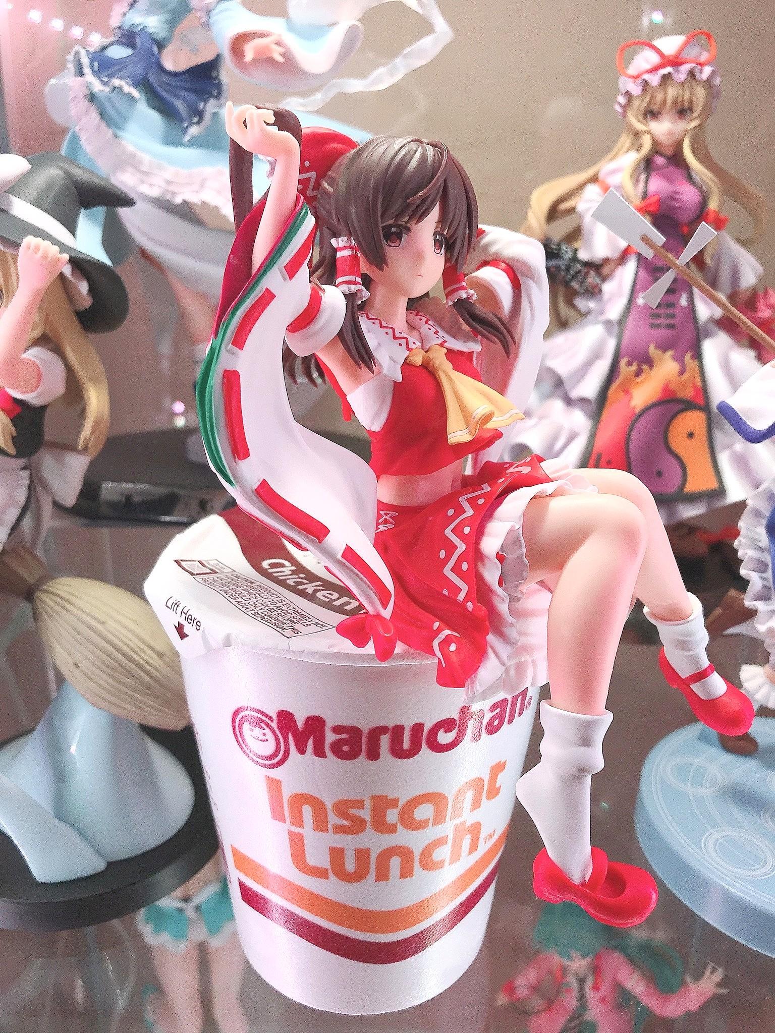 Furyu Reimu Hakurei Noodle Stopper Lost Word Mobile Figure, Hobbies