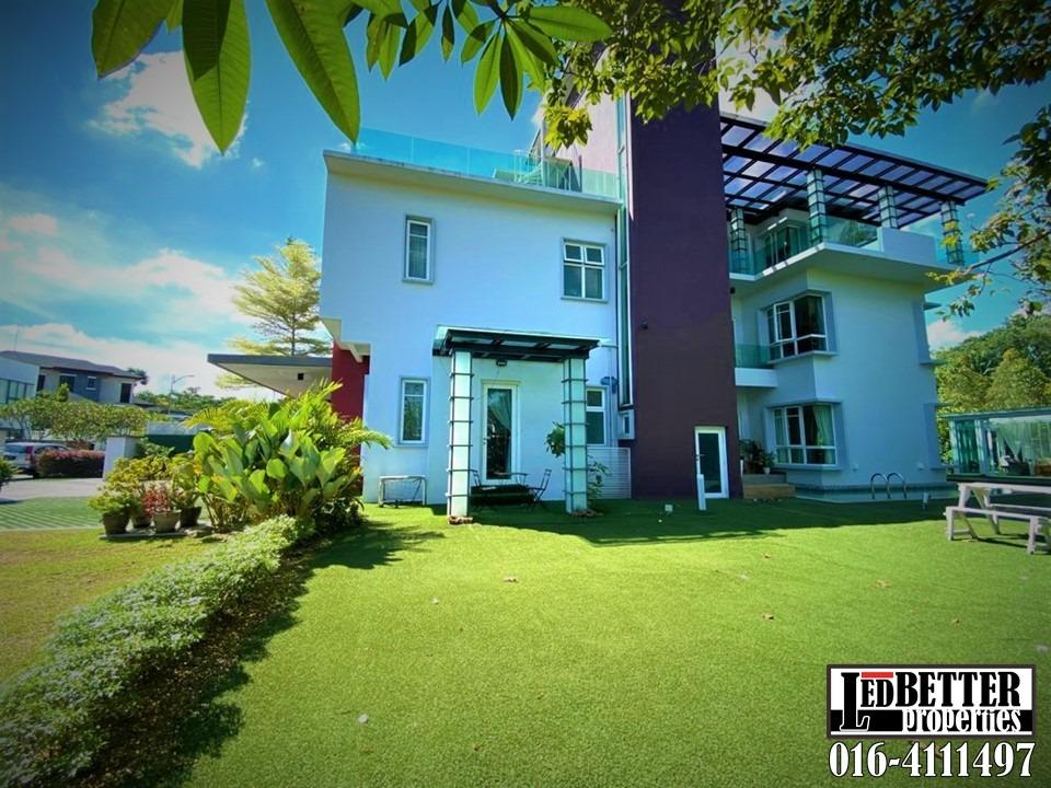 LUXURY 3 STOREY BUNGALOW Perdana Lakeview East Cyberjaya, Property