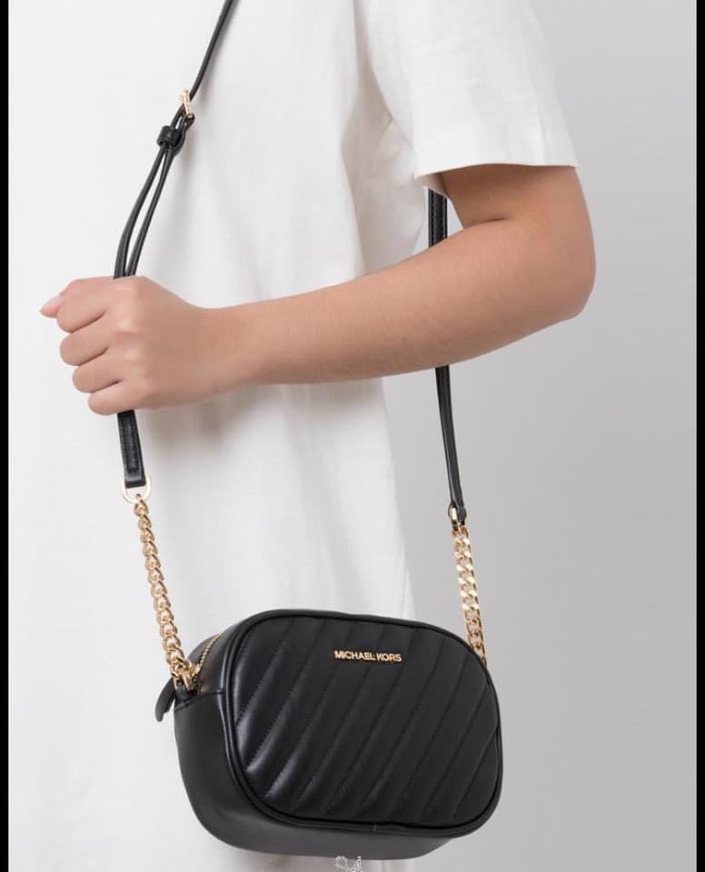 Michael kors hotsell camera bag sale