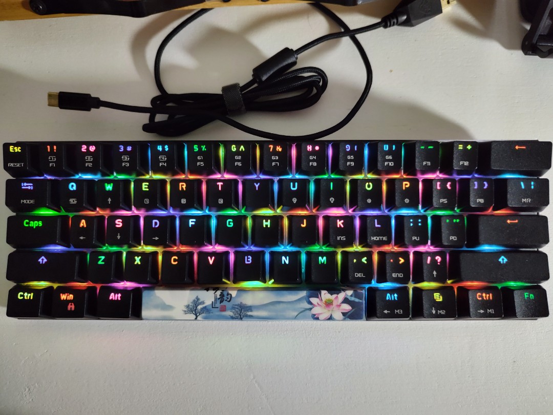 Sold Motospeed Ck62 Rgb Mechanical Keyboard Computers Tech Parts Accessories Computer Keyboard On Carousell