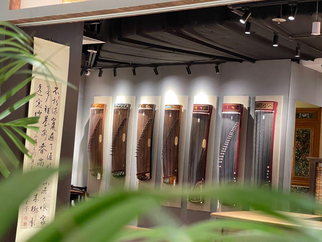New guzheng guqin store shopping mall, Hobbies & Toys, Music & Media