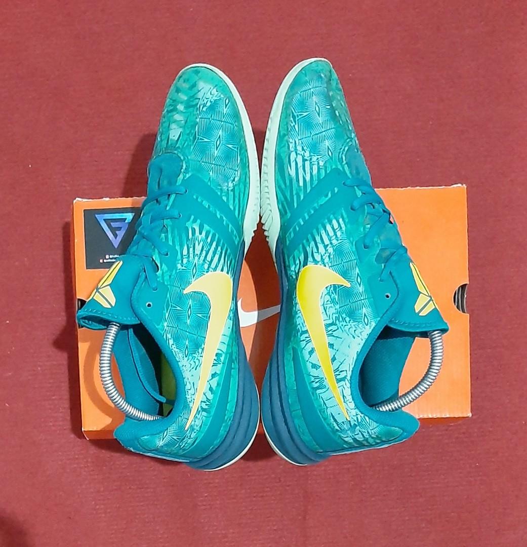 NIKE Kobe Mentality, Fesyen Pria, Sepatu , Lainnya di Carousell