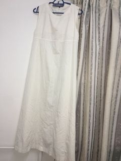 (Category: ) located in . Submitted by preloved4u.shop (Listing ID 1129099849, Image 1). Description: .