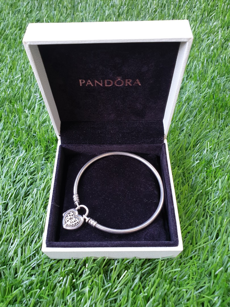 Flourishing heart new arrivals padlock bangle
