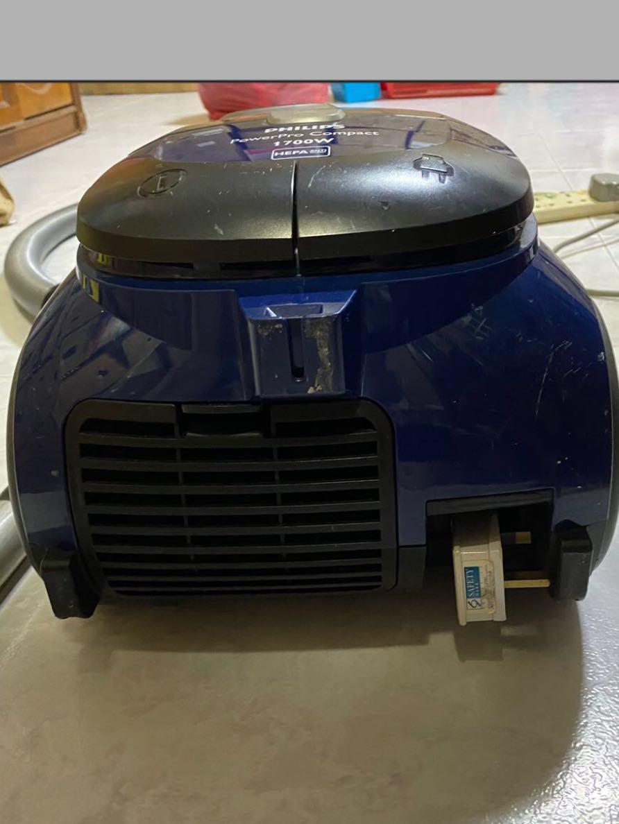 Philips PowerPro Compact 1700w Vacuum, TV & Home Appliances, Vacuum ...
