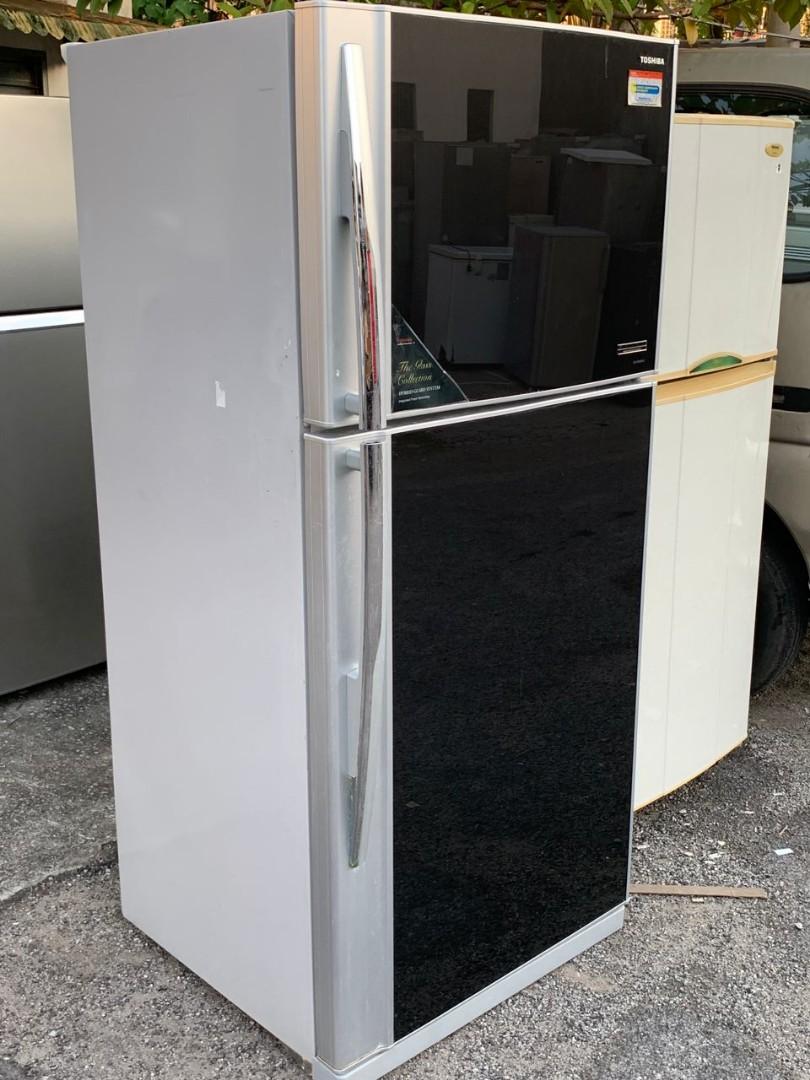 TOSHIBA AUTO ICE MAKER 2 door refrigerator fridge, TV & Home Appliances