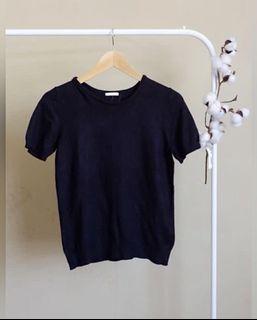 SALE‼️ black knit top