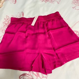 （分類：）位於 。 由 uuirim 提交（商品編號 1129254806，圖片 1）。簡介： 。
