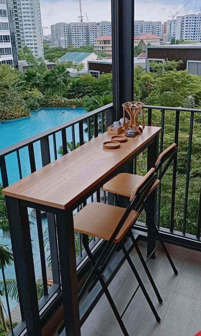 High table clearance for balcony