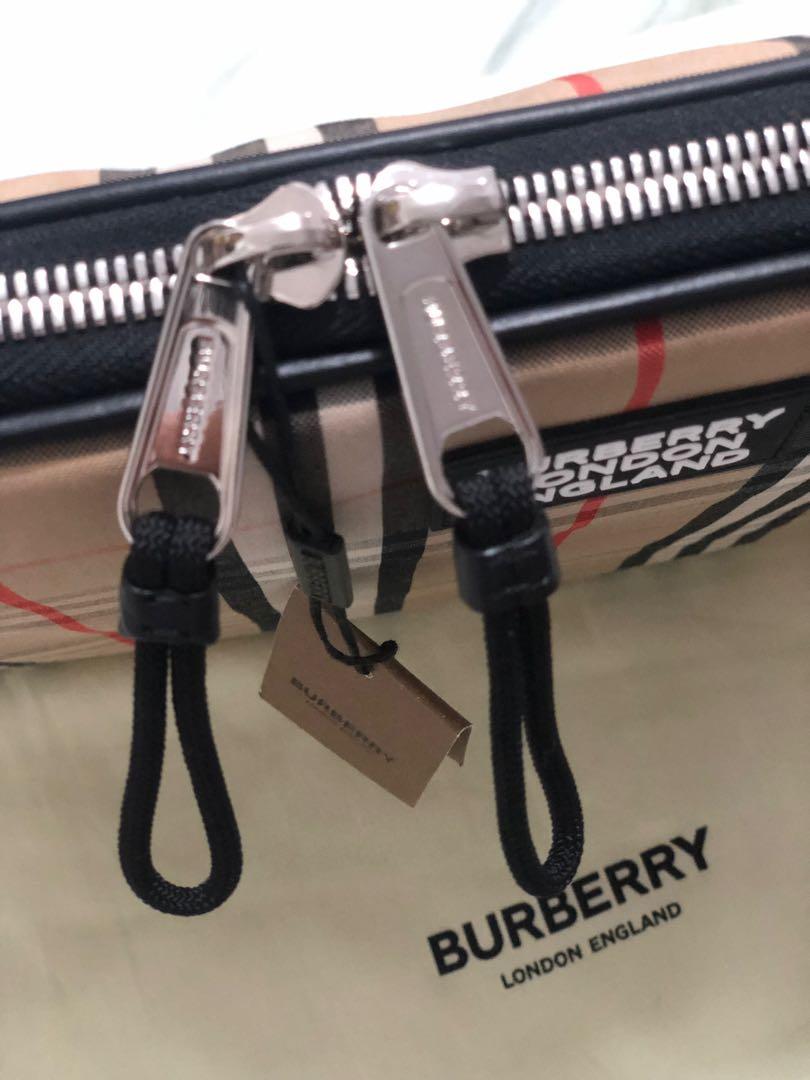 Authentic Burberry Laptop Case (Category: Luxury Bags & Wallets) located in San Fernando. Submitted by kikaysimaldita (Listing ID 1132697999, Image 3). Description: Authentic Brand new Burberry Laptop Case with Tag.