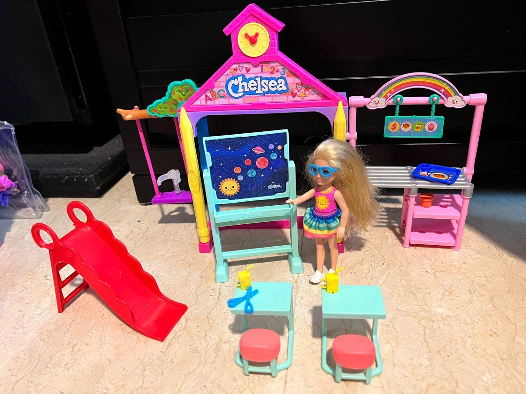 Barbie chelsea sales classroom