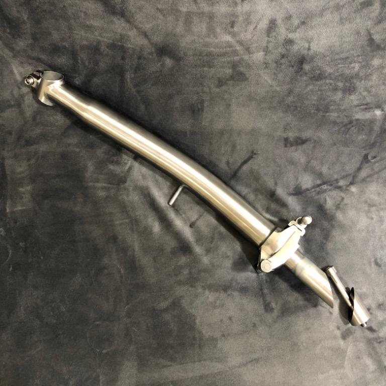 Brompton Titanium Stem Triangle Fork bundle (Category: Parts & Accessories) located in Singapore. Submitted by msfluff (Listing ID 1132682230, Image 1). Description: Reduce from $680 Total bundle price has been changed from $1500 to $1480 for Stem, Fork and Triangle. Bundle Black Friday: $1460 Check out our reviews and other carousell listings. Chat with us to find out more about the bundle and how you can enjoy more discount! One of the best pri