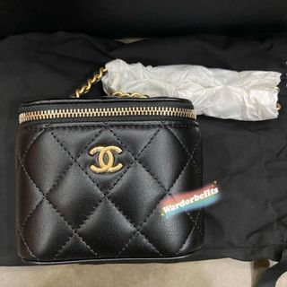 (Category: ) located in . Submitted by wardrobefits (Listing ID 1132575346, Image 1). Description: .