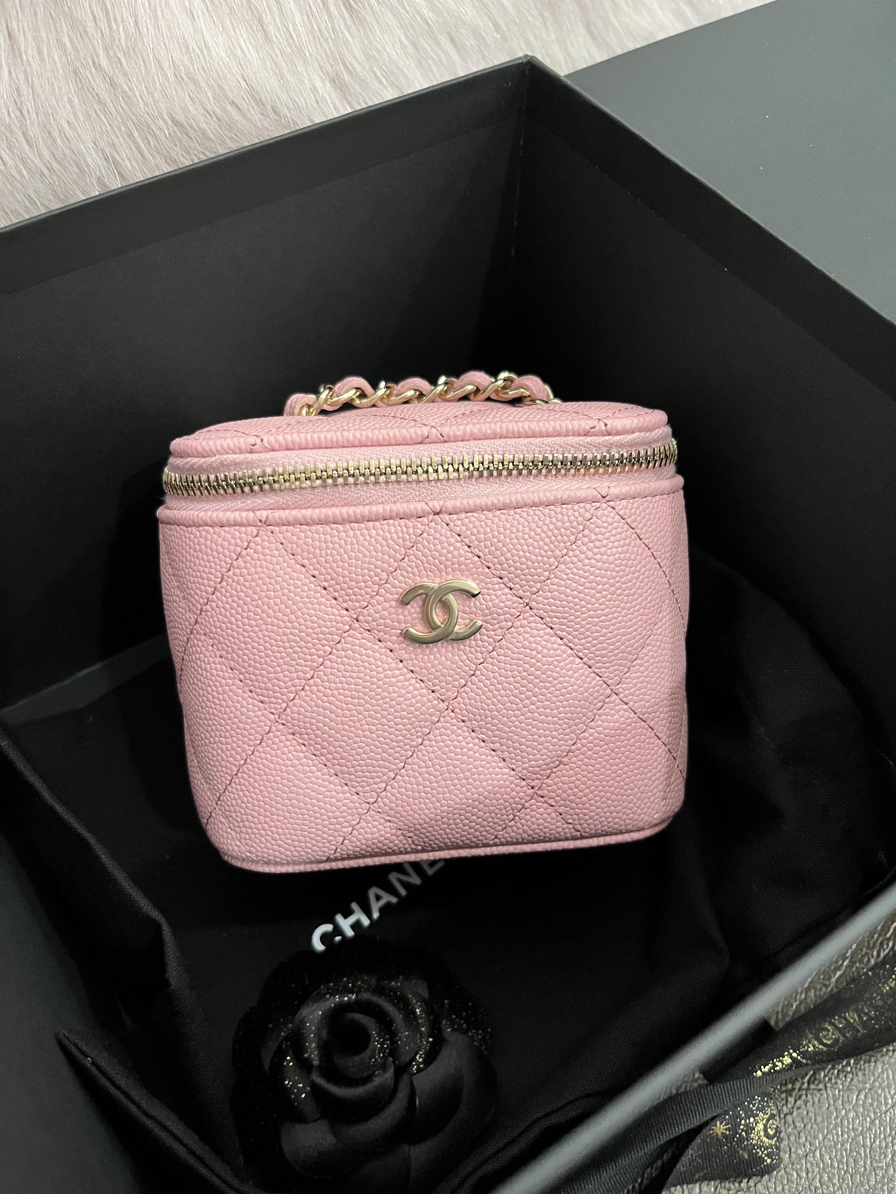 22C Chanel Vanity , Luxury, Bags & Wallets on Carousell