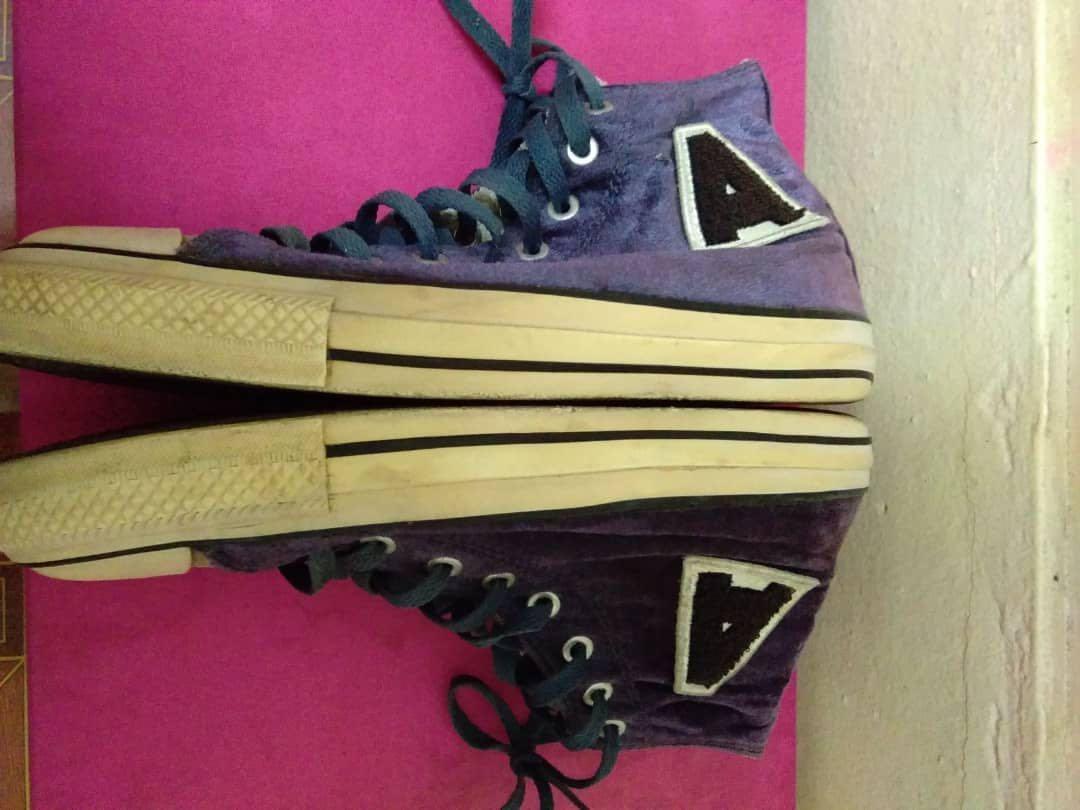 Converse velvet underground top