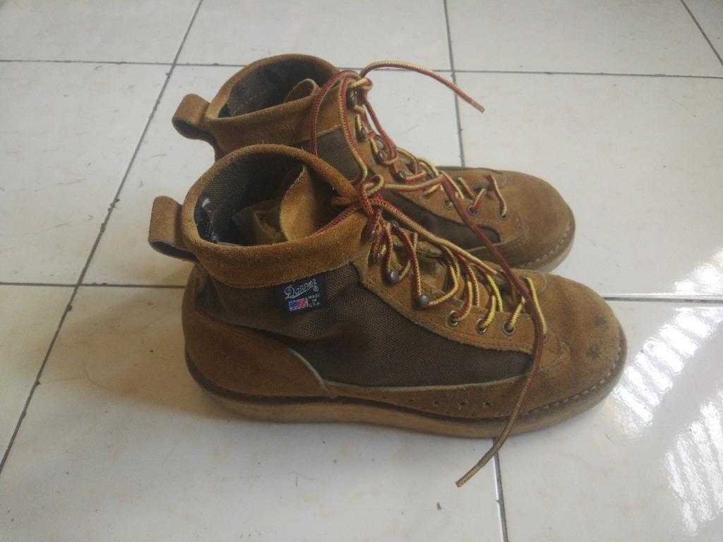 Danner Boot US6.5 EE (Category: Boots) located in Pasay City. Submitted by denimdude.ph (Listing ID 1132659931, Image 2). Description: .