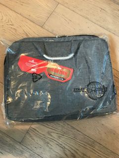（分類：）位於 。 由 henry_aviation 提交（商品編號 1132590367，圖片 1）。簡介： 。