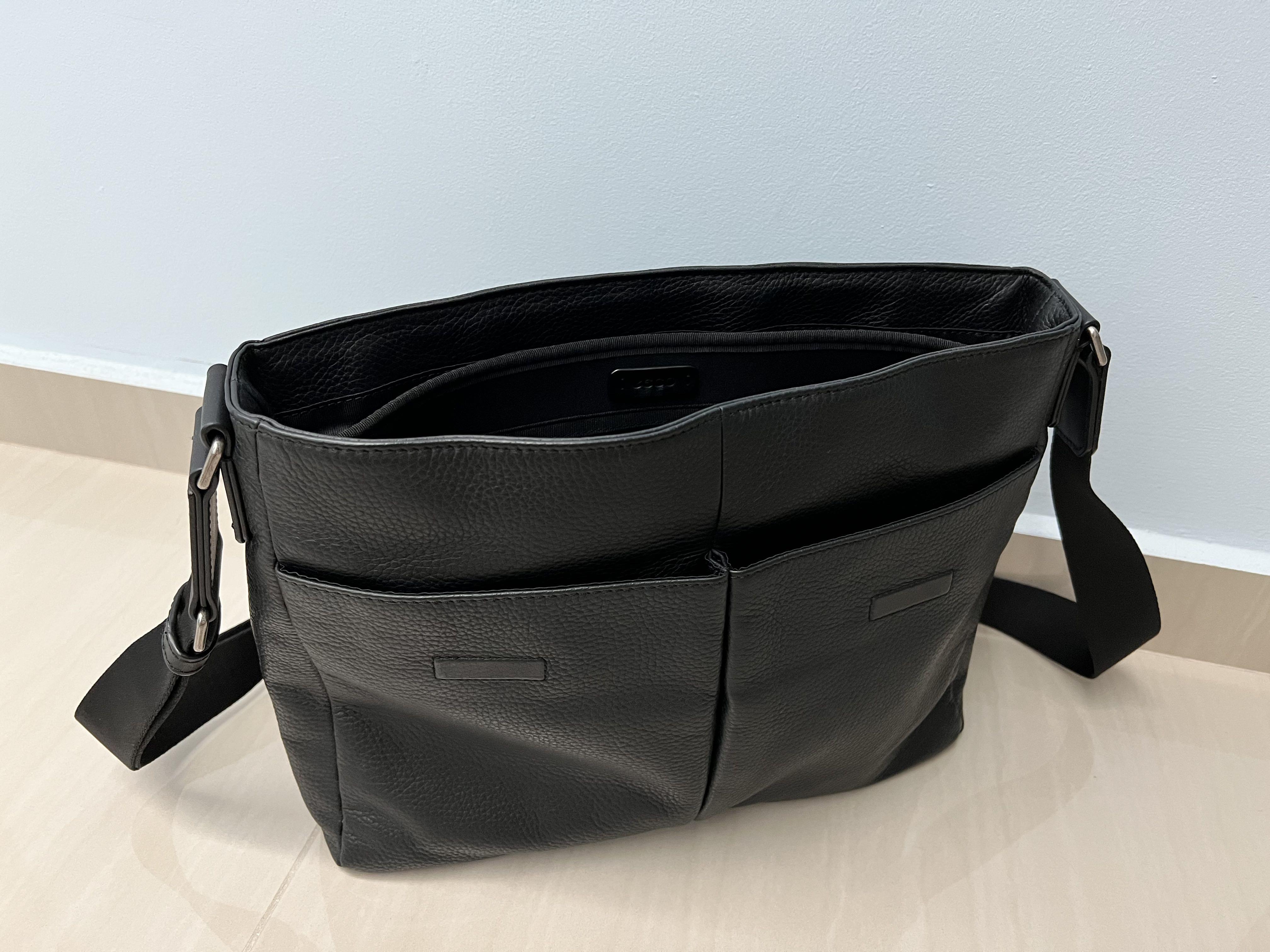 Ecco Sune Messenger bag black