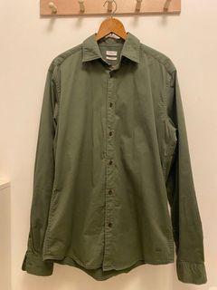 ESPRIT 厚磅日系軍綠色襯衫