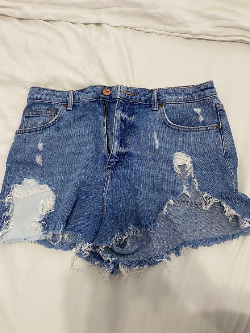 Forever 21 mom shorts Women s Fashion Bottoms Shorts on Carousell