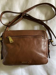 (Category: ) located in . Submitted by shopdecluttereditems (Listing ID 1132572958, Image 1). Description: .