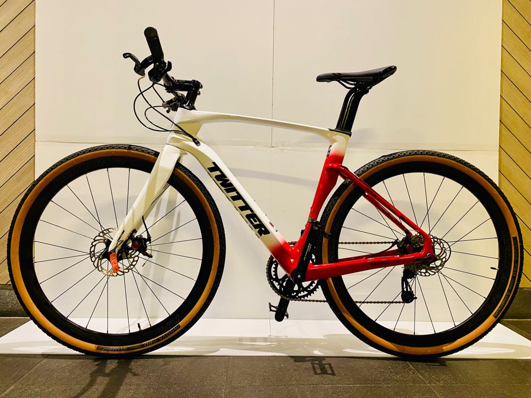 Flat bar road discount bike carbon frame