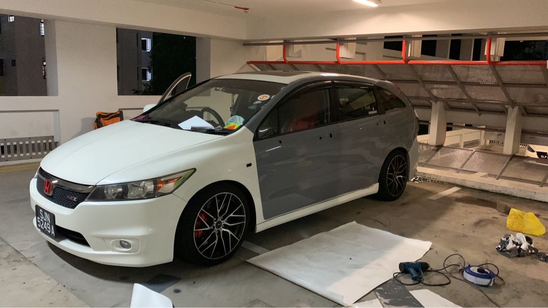 Honda stream vinyl wrap full colour change full wrap nardo grey 
