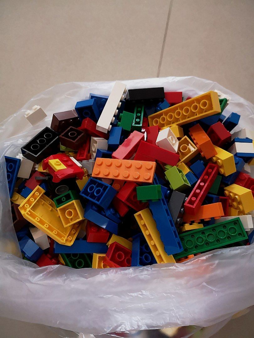 Free Shipping  **Discount for multiple orders** LEGO Random Pieces 500