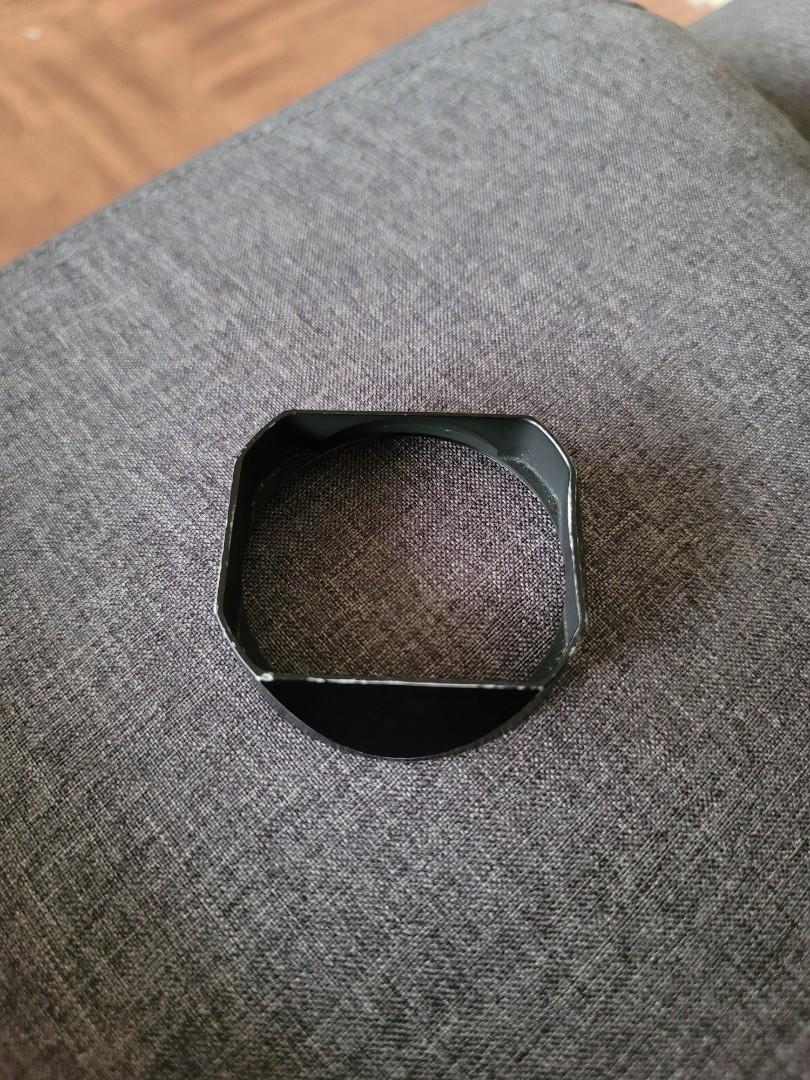 leica q lens hood