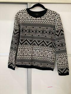 Nichii Sweater Top