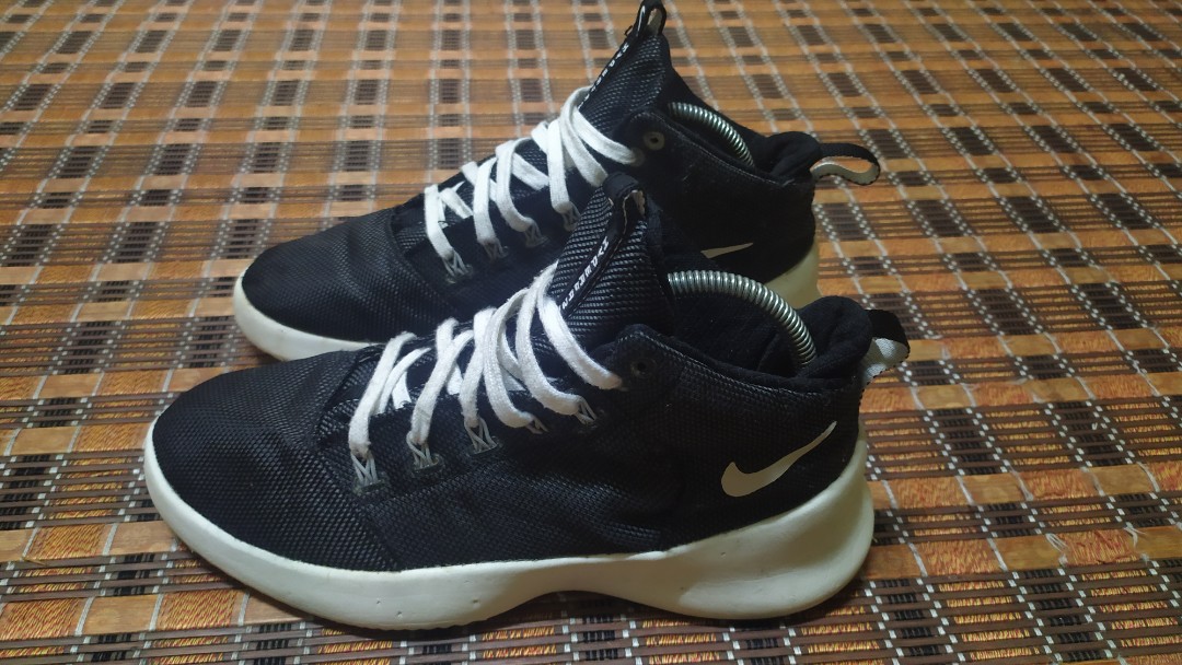 NIKE HYPERFRESH 7.5UK Men s Fashion Footwear Sneakers on