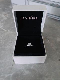PANDORA  潘多拉 生日石6月月光石戒指