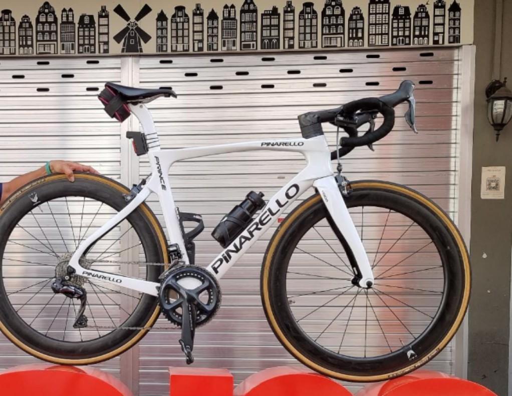 Pinarello 62 deals