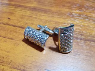 (Category: ) located in . Submitted by draceshop (Listing ID 1132591140, Image 1). Description: .