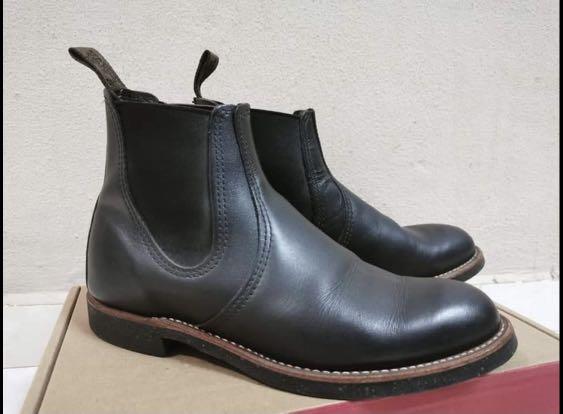 Red wing shop 8200 chelsea ranger