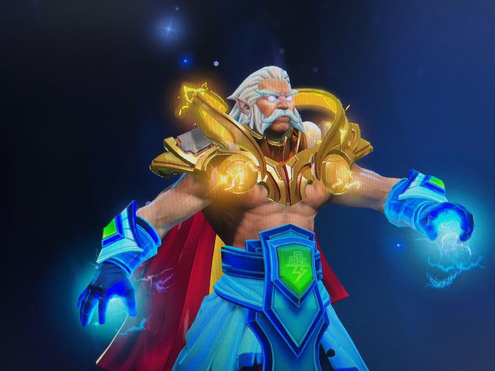 zeus dota 2 cosplay