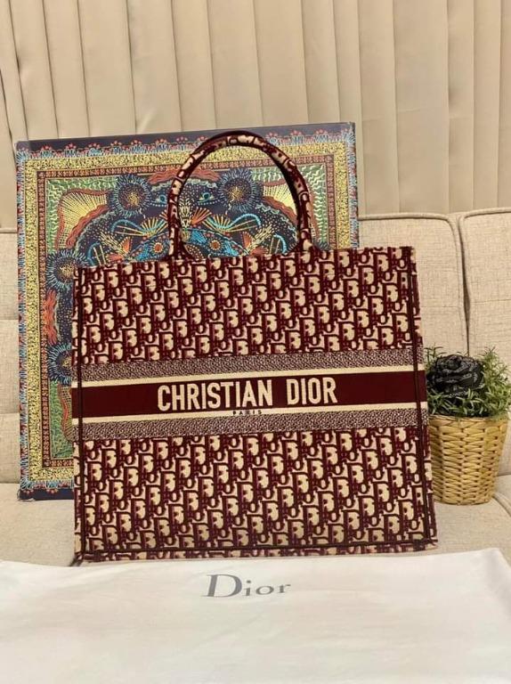 Christian dior sales maroon bag