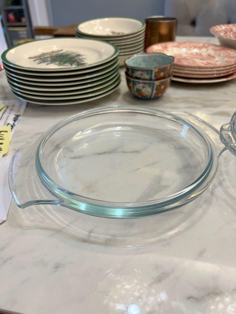 3 Piece Pyrex Set (Category: Bakeware) located in Quezon City. Submitted by preloved_goddess29 (Listing ID 1132739720, Image 2). Description: Authentic 3 piece Pyrex set Pie Baking Dishes Barely used. Large 10.5 inches P800 Medium 9.5 inches P600 Small 8.5 inches P400 TAKE ALL P1500 Fixed Price low already. .