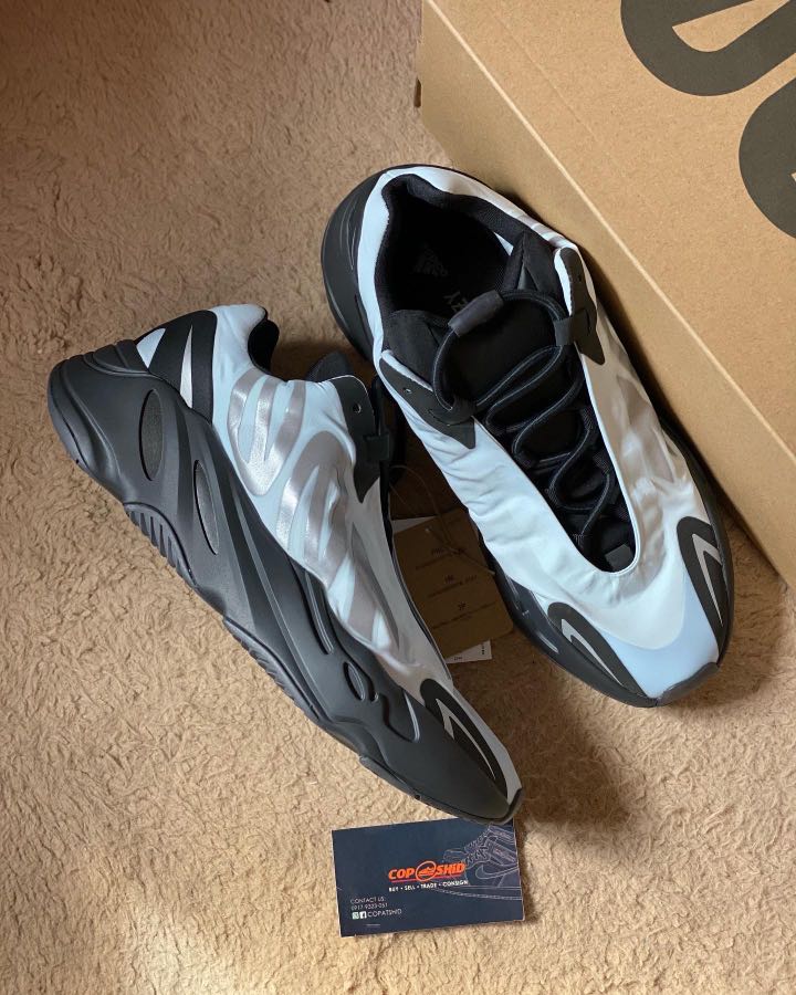 BELOW SRP Yeezy 700 MNVN Blue Tint Men s Fashion Footwear