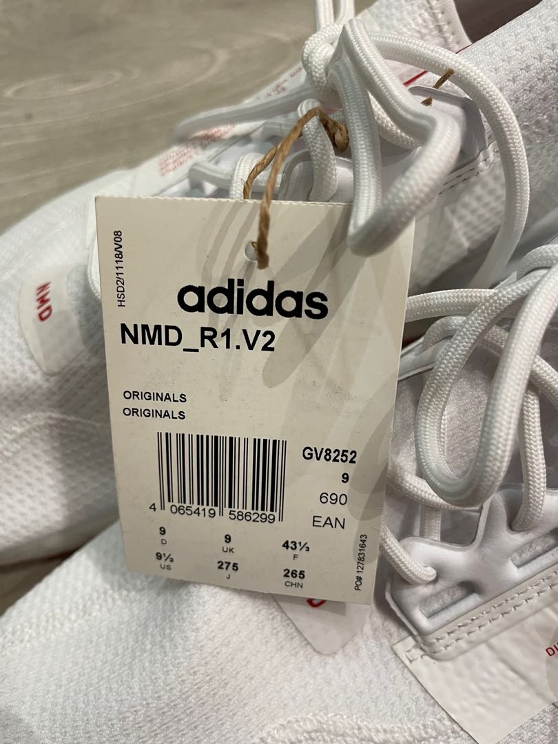 Adidas NMD R1. V2, 男裝, 鞋, 波鞋 