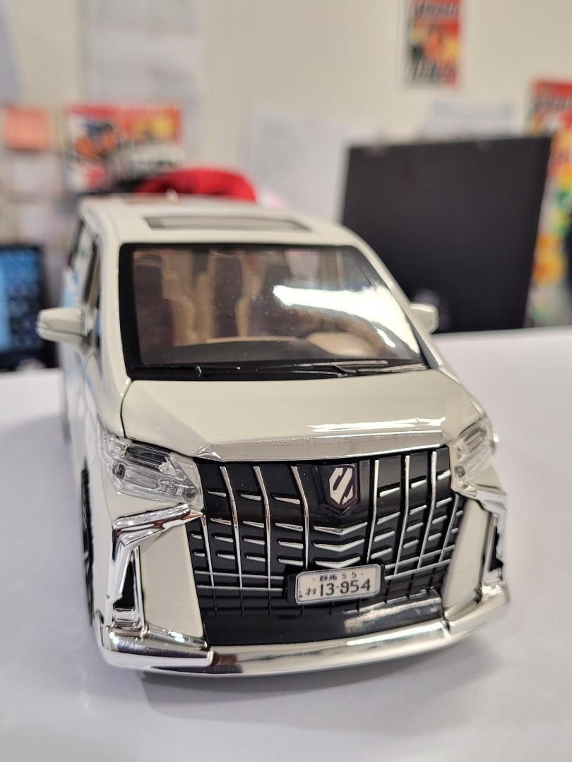 特大豐田alphard 合金模型車連usb燈光駐車場 興趣及遊戲 玩具 遊戲類 Carousell