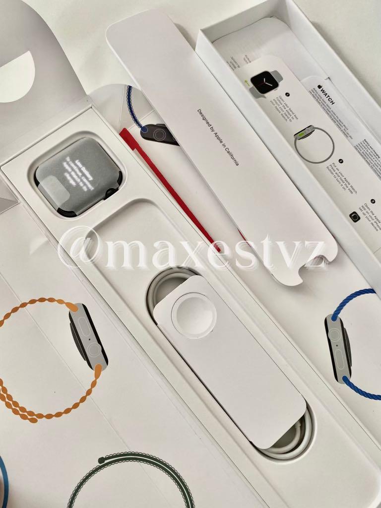 Apple Watch SE 44mm Space Gray (Aluminum) (Category: Wearables & Smart Watches) located in Quezon City. Submitted by maxestvz (Listing ID 1132834235, Image 1). Description: 𝗙𝗼𝗿 𝘀𝗮𝗹𝗲 𝐹𝑜𝑟 𝑠𝑎𝑙𝑒 Guaranteed Authentic Apple Watch for sale 💯 💖 Bought from US last December 2020. Barely used, wore this 5-10x only. Good as new. Not sealed. No more warranty but the item is working and in good condition. Inclusions: 44mm Space Gray Aluminum W