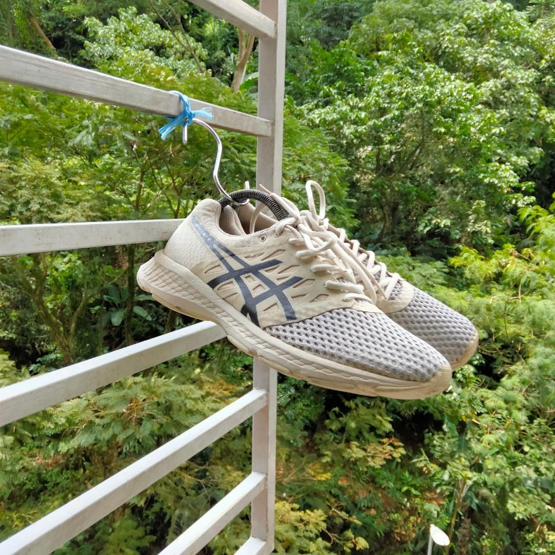 ASICS GEL EXALT 4 8UK Men s Fashion Footwear Sneakers on Carousell