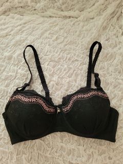 (Category: ) located in . Submitted by mangomeowman (Listing ID 1132831174, Image 1). Description: .