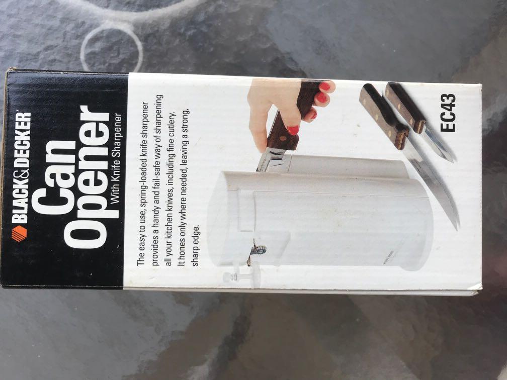 Black & Decker Electric CanOpener with knife sharpener, TV & Home