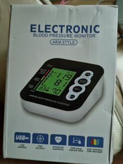 Blood pressure monitor