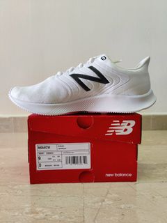 (Category: ) located in . Submitted by sneakerstation (Listing ID 1132774859, Image 1). Description: .