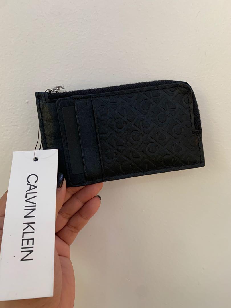 Calvin Klein Card Wallet, Women's Fashion, Bags & Wallets, Wallets & Card  holders on Carousell