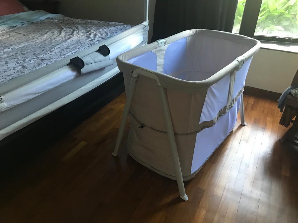 Chicco two levels foldable cot, Babies & Kids, Baby Nursery & Kids
