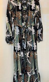 (Category: ) located in . Submitted by helpclear.closet (Listing ID 1132799397, Image 1). Description: .
